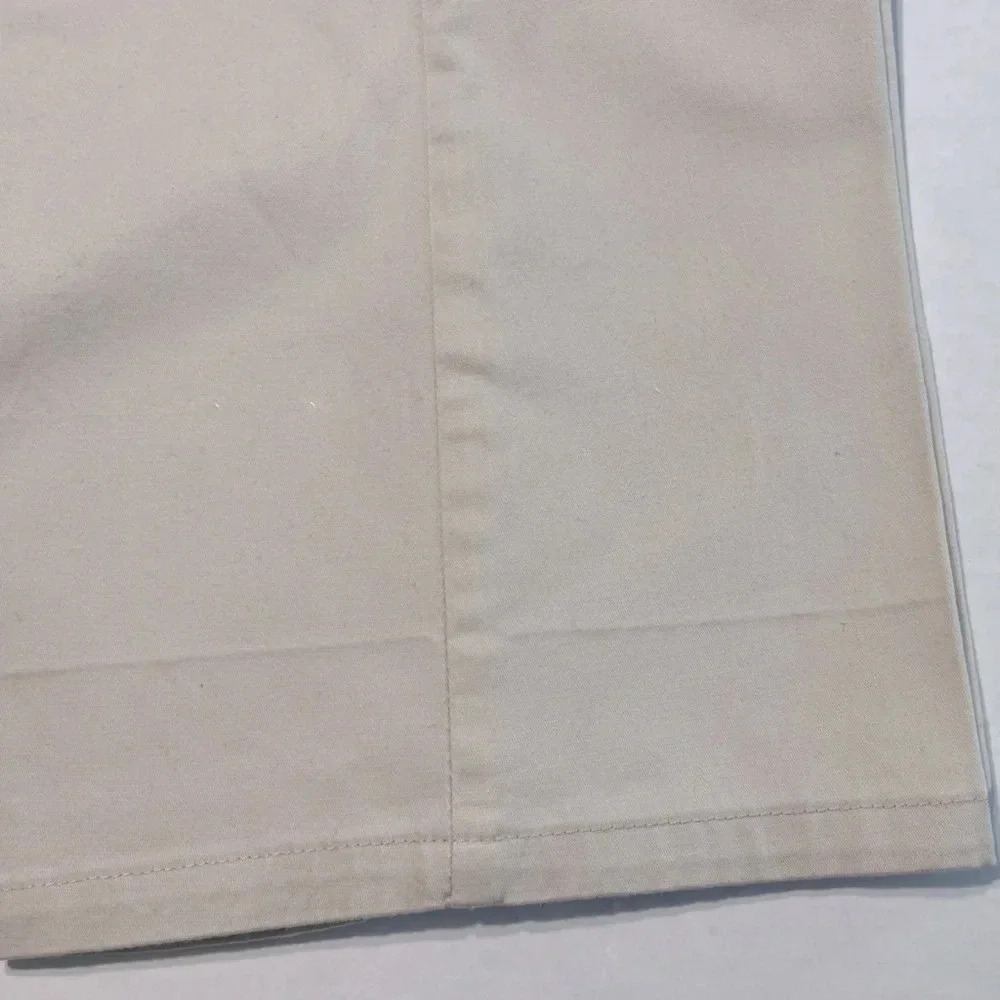 Lee relaxed fit women classic style 4 pocket pants size 16 m color Parchment - Picture 7 of 15